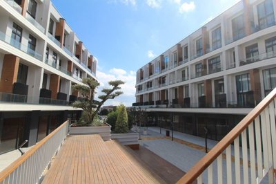 Exterior 5