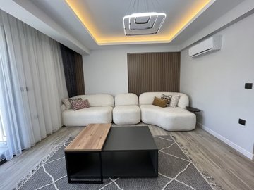 Interior 3