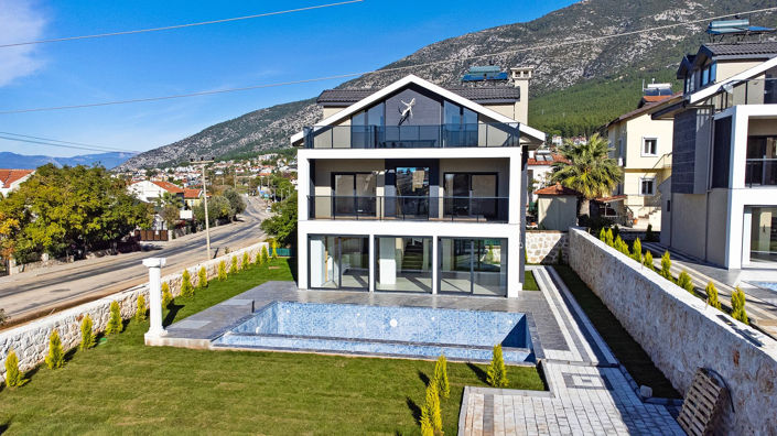 Image No.2-Maison / Villa de 4 chambres à vendre à Ölüdeniz