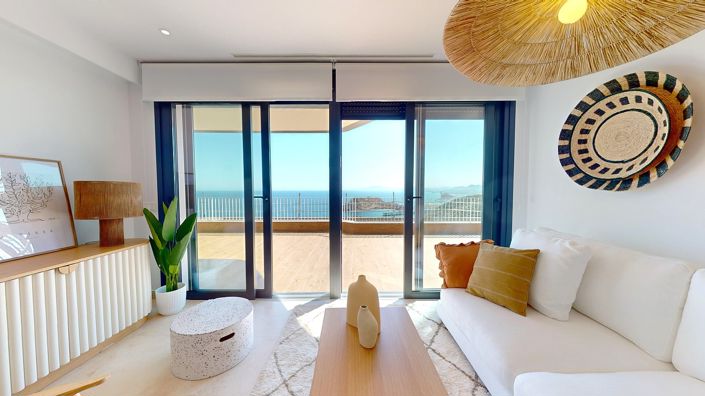 Image No.18-3 Bed Apartment for sale