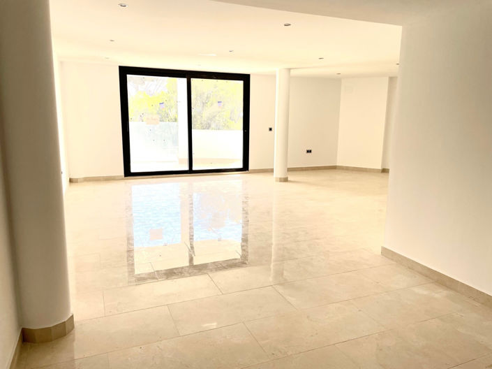 Image No.34-5 Bed House/Villa for sale