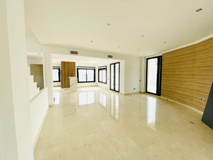 Image No.38-5 Bed House/Villa for sale
