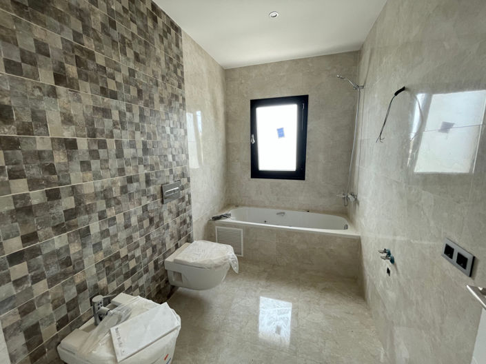 Image No.40-5 Bed House/Villa for sale