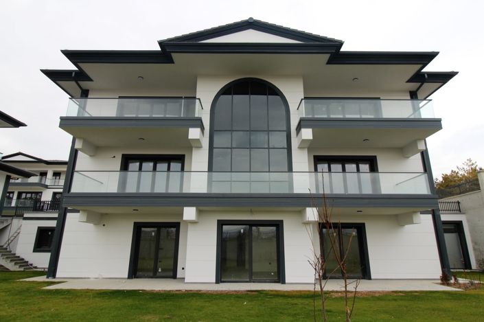 Image No.5-5 Bed House/Villa for sale