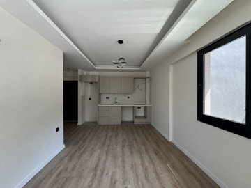 Interior 5