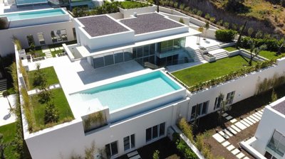 Exterior 10
