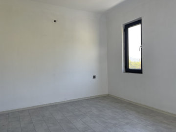 Interior 5