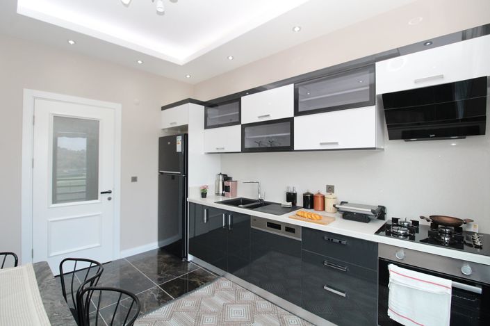 Image No.10-3 Bed Apartment for sale