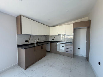 Interior 5