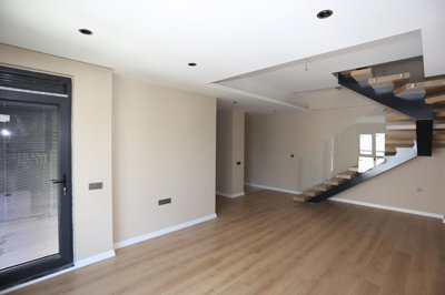 Interior 3