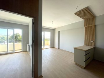 Interior 4