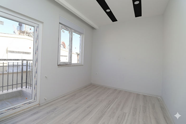 Image No.11-2 Bed Apartment for sale