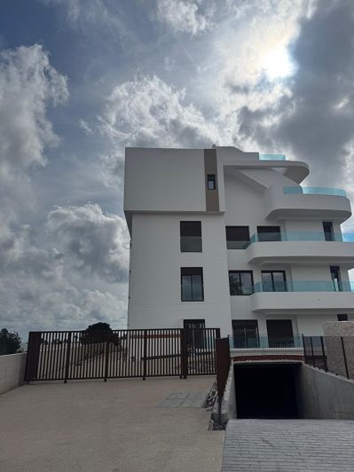 Image No.36-3 Bed Apartment for sale