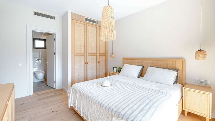 Image No.28-4 Bed House/Villa for sale