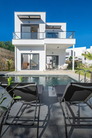 Exterior 4