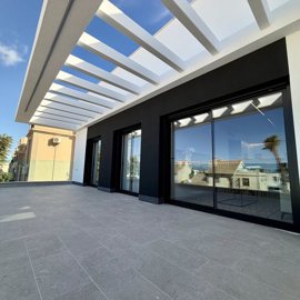 Exterior 1