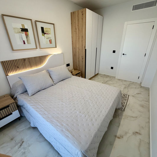 Image No.21-2 Bed Apartment for sale