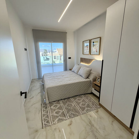 Image No.22-2 Bed Apartment for sale