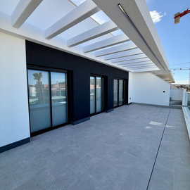 Exterior 3