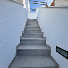 Exterior 9