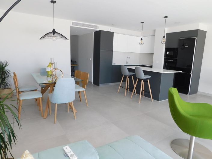 Image No.18-3 Bed Apartment for sale