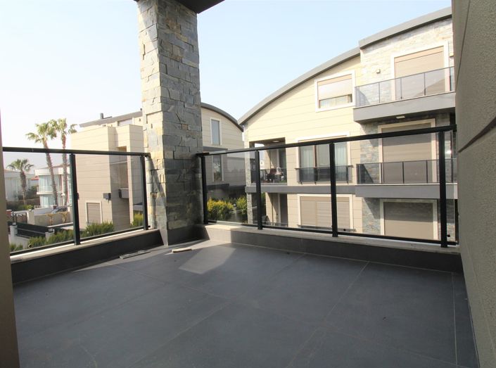 Image No.37-2 Bed Apartment for sale