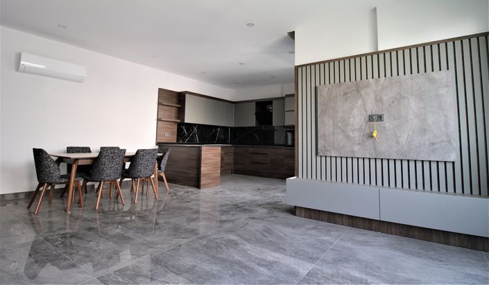 Image No.15-4 Bed Apartment for sale