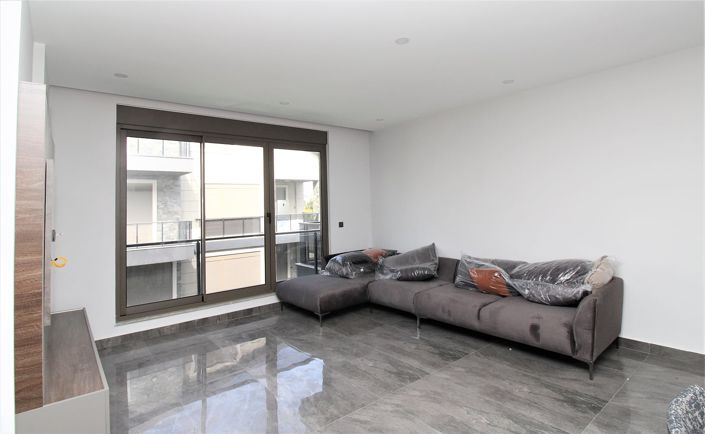 Image No.16-4 Bed Apartment for sale