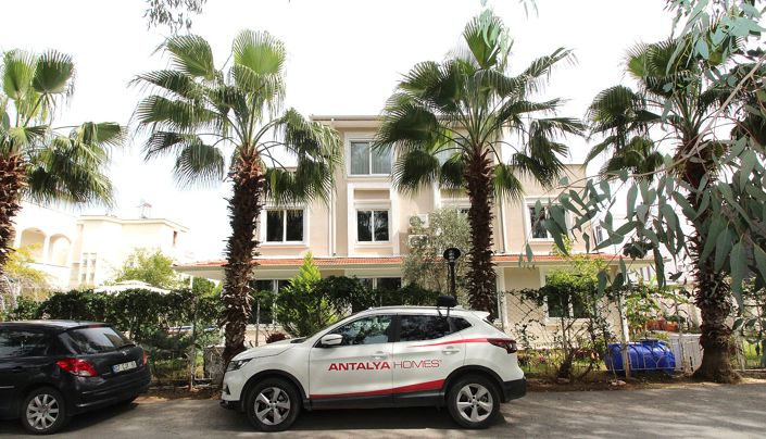 Image No.8-6 Bed House/Villa for sale
