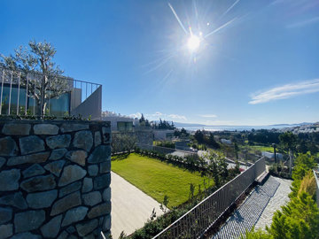 Exterior 13