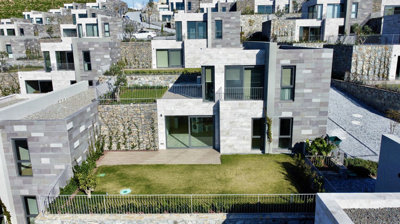 Exterior 2