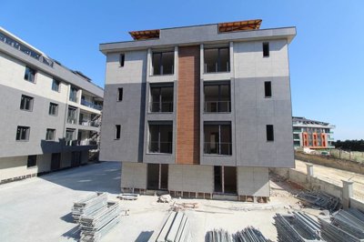 Exterior 15