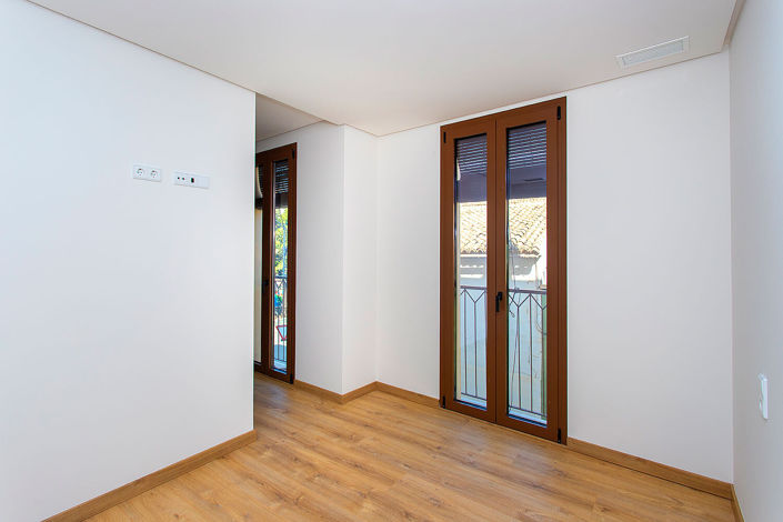 Image No.25-3 Bed Apartment for sale