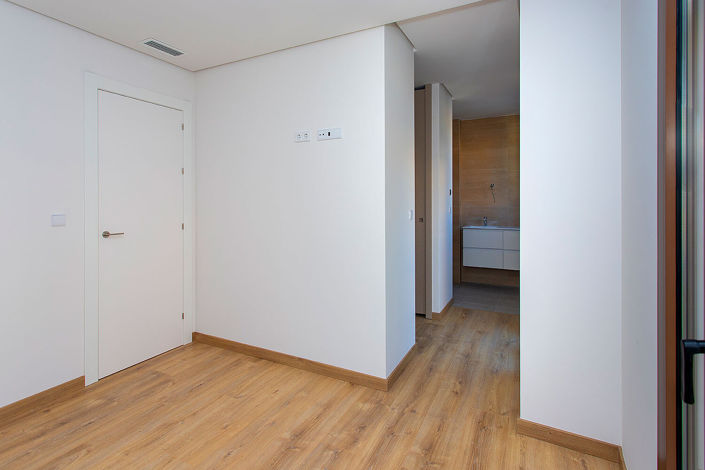 Image No.27-3 Bed Apartment for sale