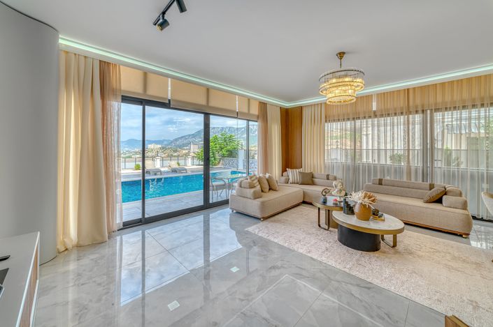 Image No.7-4 Bed House/Villa for sale