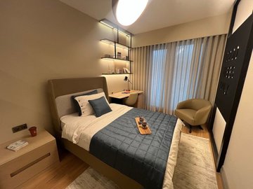 Interior 5