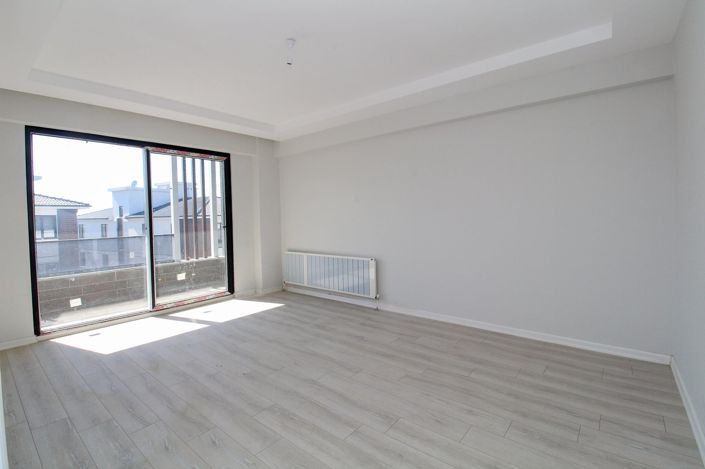 Image No.14-5 Bed Apartment for sale