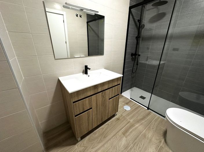 Image No.12-2 Bed Apartment for sale