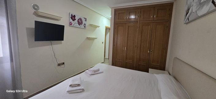 Image No.11-3 Bed Apartment for sale