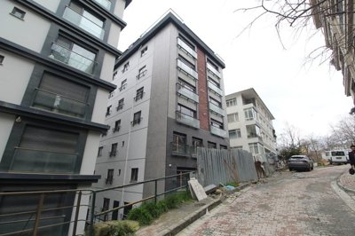 Exterior 3