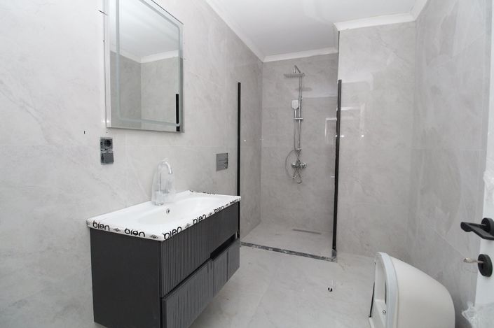 Image No.13-2 Bed Apartment for sale