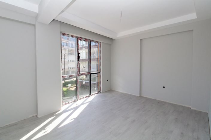 Image No.12-4 Bed Apartment for sale