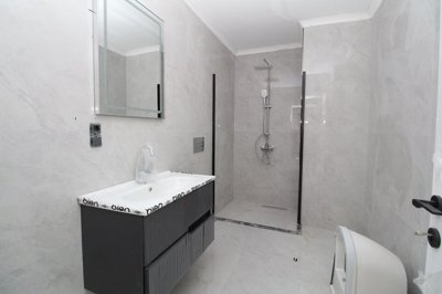 Interior 7