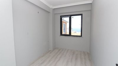Interior 6