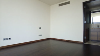 Interior 6