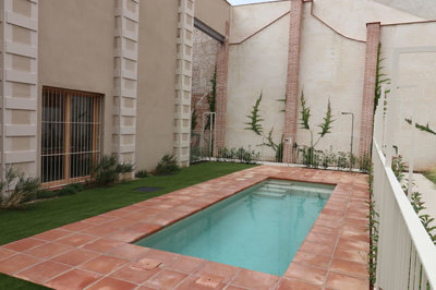 Exterior 2