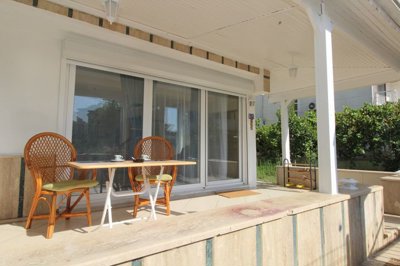 Exterior 8