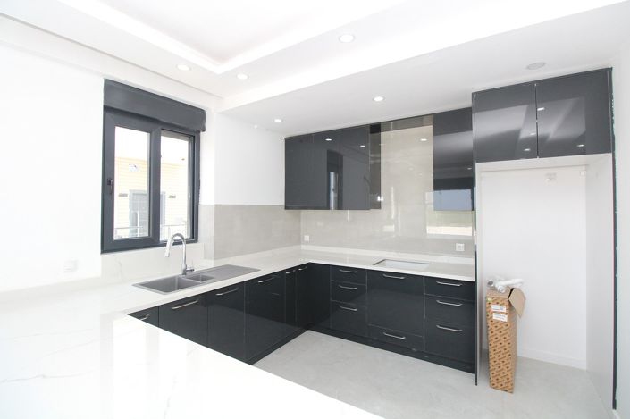 Image No.13-5 Bed House/Villa for sale