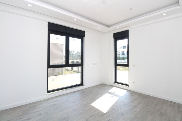 Image No.15-5 Bed House/Villa for sale