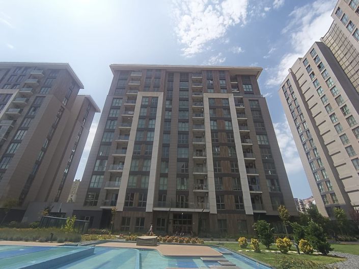 Image No.4-4 Bed Apartment for sale